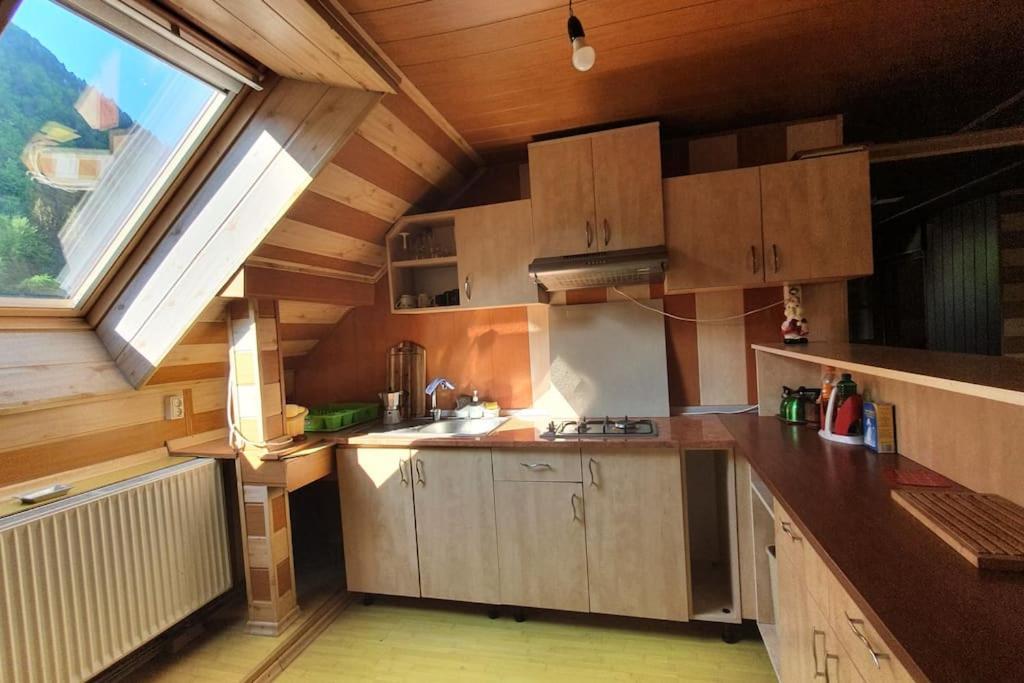 Casa Petruta Dambovicioara Hotel Podu Dimbovitei Bagian luar foto