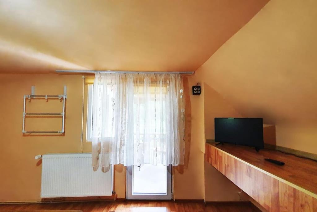 Casa Petruta Dambovicioara Hotel Podu Dimbovitei Bagian luar foto