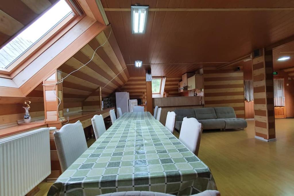 Casa Petruta Dambovicioara Hotel Podu Dimbovitei Bagian luar foto