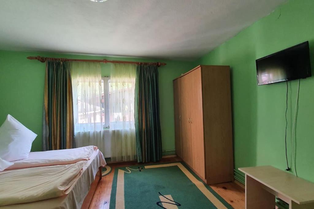 Casa Petruta Dambovicioara Hotel Podu Dimbovitei Bagian luar foto