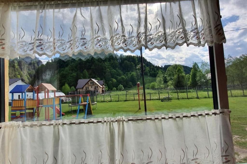 Casa Petruta Dambovicioara Hotel Podu Dimbovitei Bagian luar foto