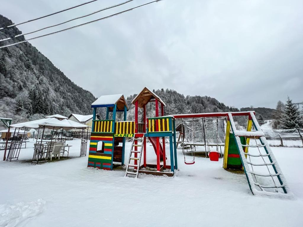 Casa Petruta Dambovicioara Hotel Podu Dimbovitei Bagian luar foto