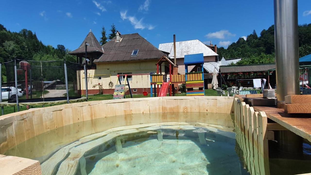 Casa Petruta Dambovicioara Hotel Podu Dimbovitei Bagian luar foto