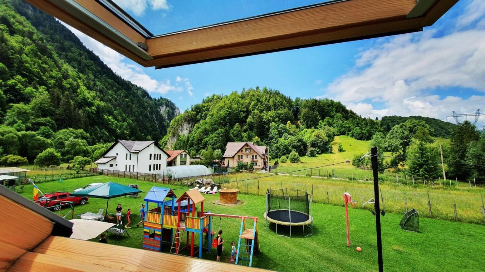 Casa Petruta Dambovicioara Hotel Podu Dimbovitei Bagian luar foto